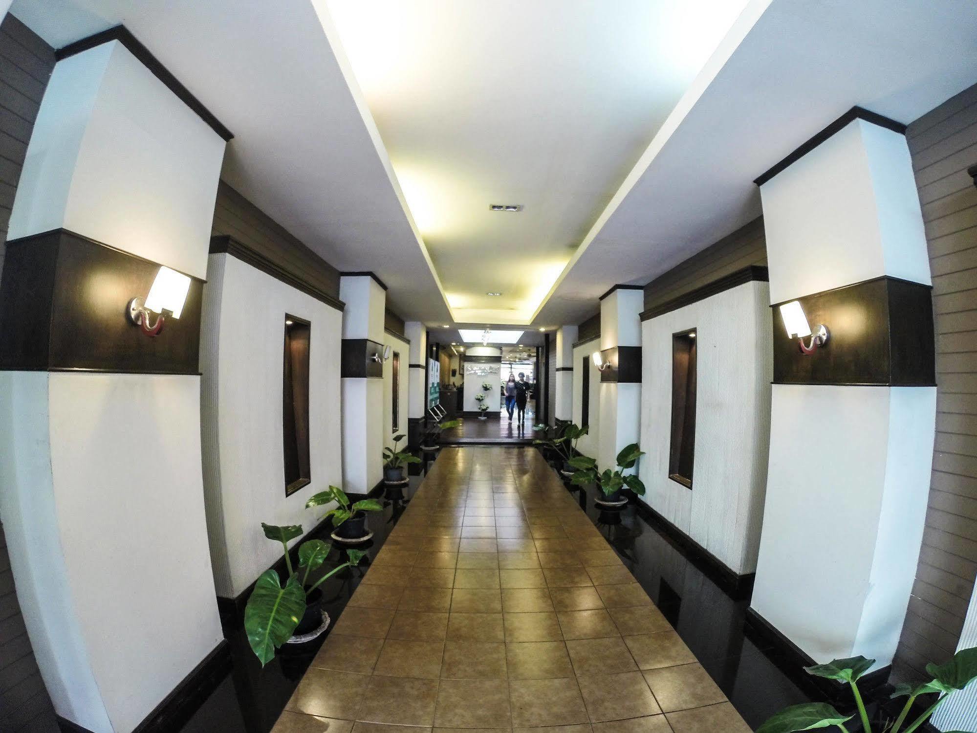 Khaosan Park Resort Бангкок Экстерьер фото